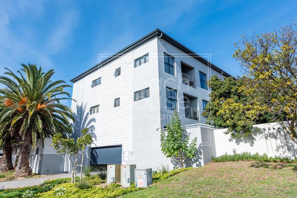 Apartment Warm Contemporary 2-bedroom Apartment- 7 Atlantic Port, Blouberg,