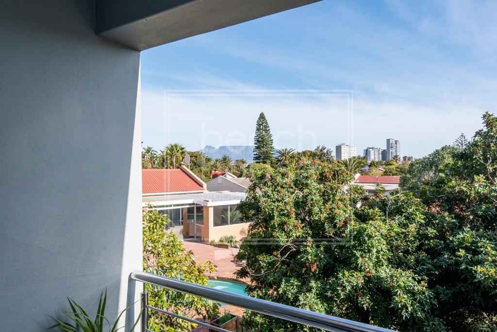 Apartment Warm Contemporary 2-bedroom Apartment- 7 Atlantic Port, Blouberg, *